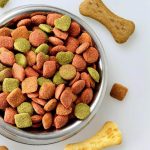 Linie automată de producție de balotare a pungilor pentru hrana pentru animale de companie